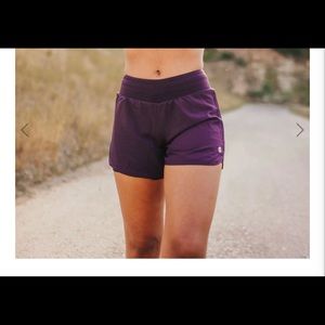 Senitas Swift Shorts 5in NWOT